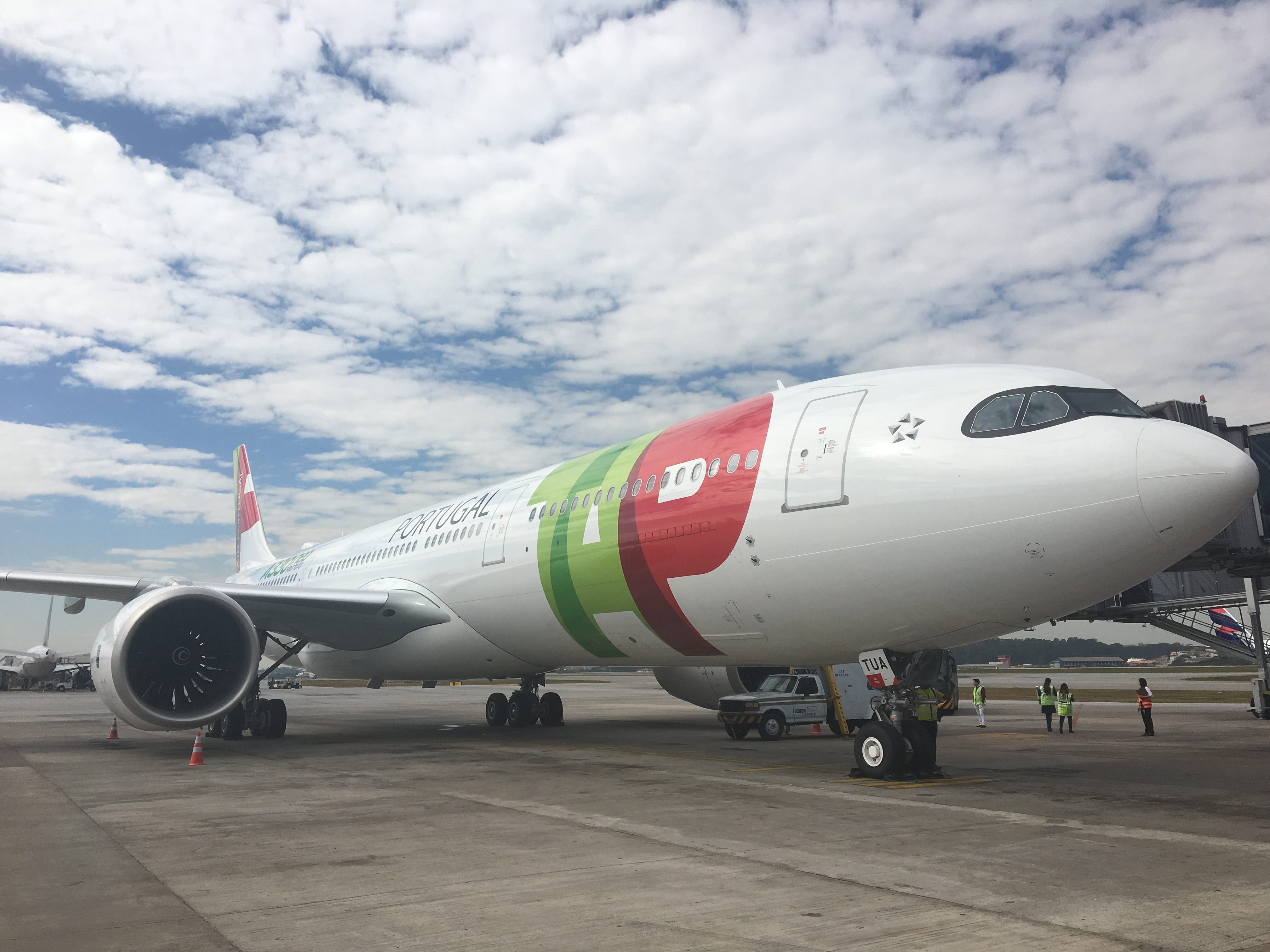 O novo A330neo é outro modelo recente da Airbus que adotou a máscara negra (Foto: Guilherme Magalhães/Folhapress)