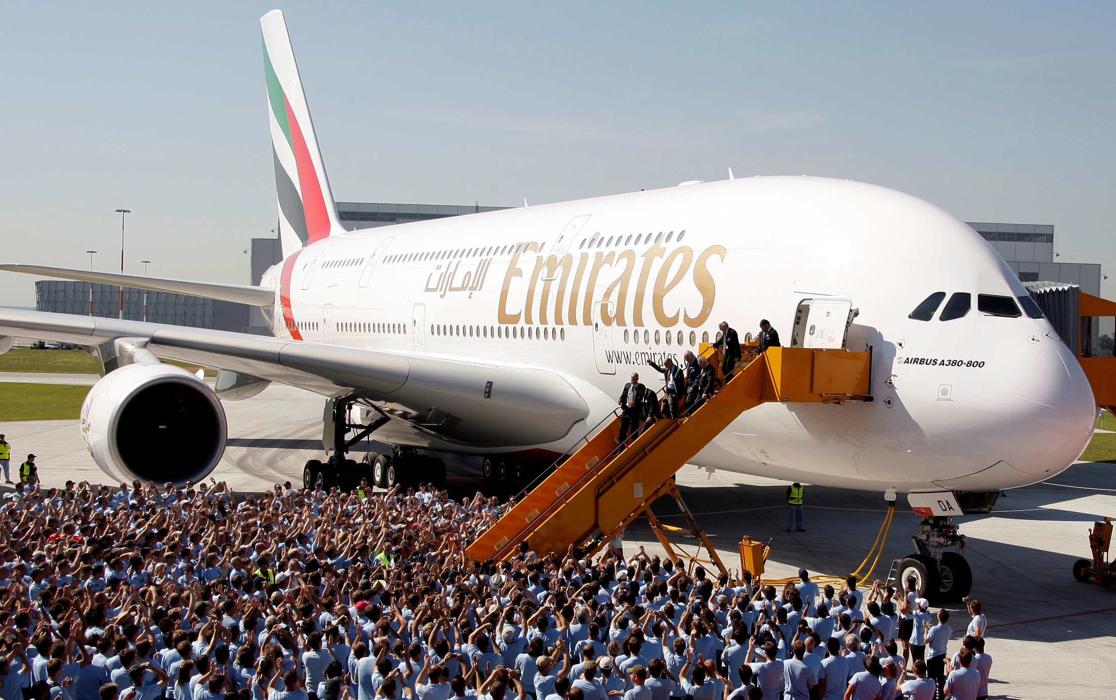 O Airbus A380 é inteiramente construído em dois andares (Foto: Tobias Schwarz/Reuters)